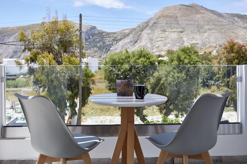 Amara Suites Santorini Kamári 외부 사진